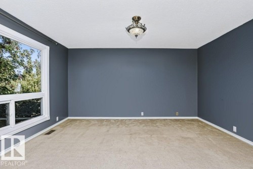3633 44 Avenue Nw, Edmonton, AB 