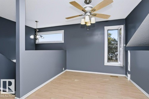 3633 44 Avenue Nw, Edmonton, AB 