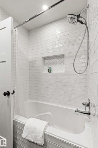 7308 100 Avenue Nw, Edmonton, AB 