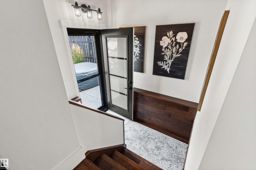 7308 100 Avenue Nw, Edmonton, AB 
