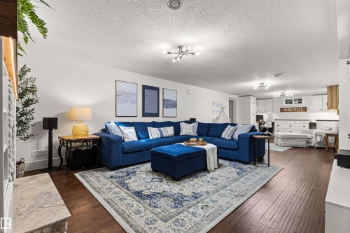 7308 100 Avenue Nw, Edmonton, AB 