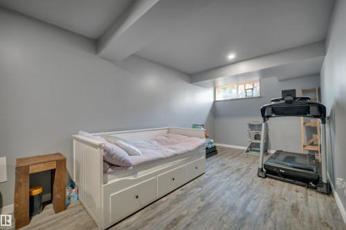 2605 Maple Way Nw, Edmonton, AB 