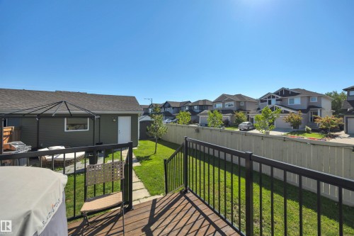 2605 Maple Way Nw, Edmonton, AB 