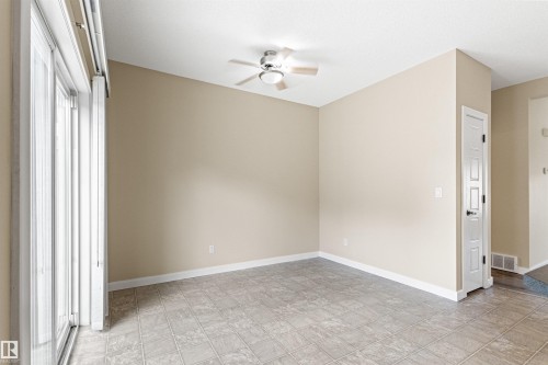 #39 13825 155 Av Nw, Edmonton, AB - Indoor Photo Showing Other Room
