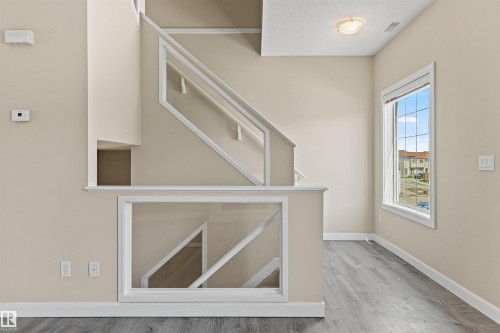 #39 13825 155 Av Nw, Edmonton, AB - Indoor Photo Showing Other Room