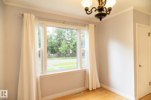 10936 70 Avenue Nw, Edmonton, AB 