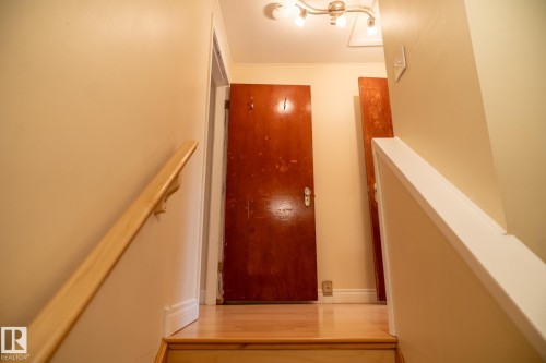 10936 70 Avenue Nw, Edmonton, AB 