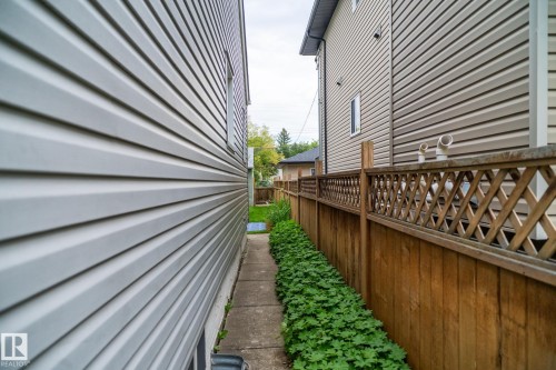 10936 70 Avenue Nw, Edmonton, AB 