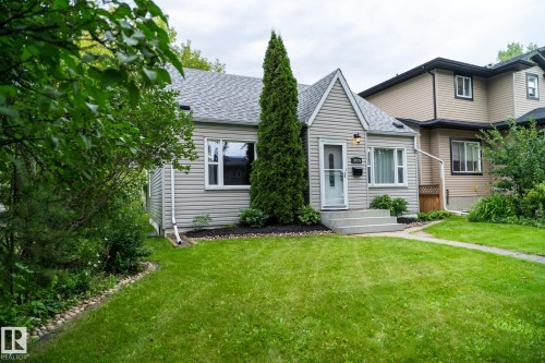 10936 70 Avenue Nw, Edmonton, AB 