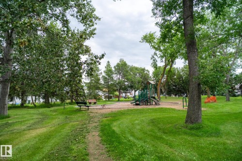 10936 70 Avenue Nw, Edmonton, AB 