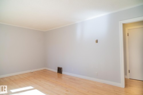 10936 70 Avenue Nw, Edmonton, AB 
