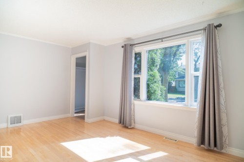 10936 70 Avenue Nw, Edmonton, AB 