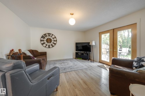 77 Beacon Crescent, St. Albert, AB 