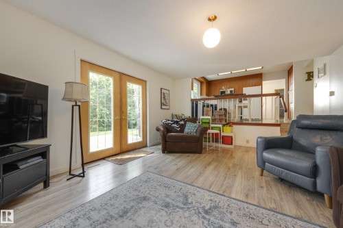77 Beacon Crescent, St. Albert, AB 