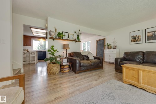 77 Beacon Crescent, St. Albert, AB 