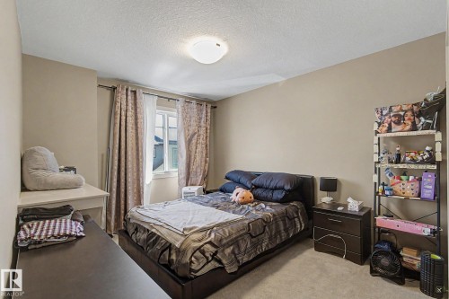 #77 1776 Cunningham Wy Sw, Edmonton, AB - Indoor Photo Showing Bedroom