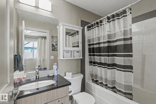 #77 1776 Cunningham Wy Sw, Edmonton, AB - Indoor Photo Showing Bathroom