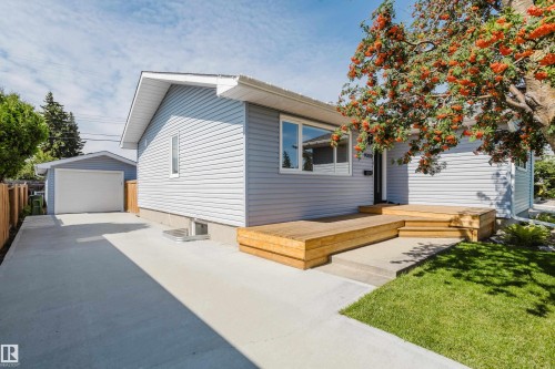 9330 162 Street Nw, Edmonton, AB 