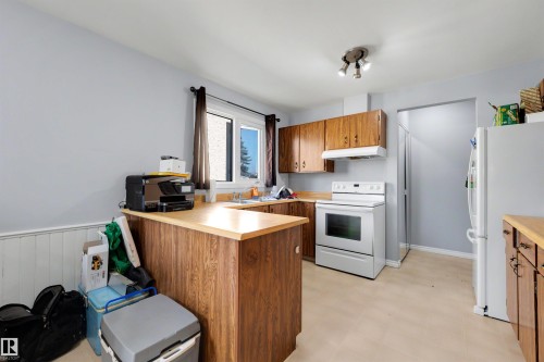 3908 41 Avenue Nw, Edmonton, AB 