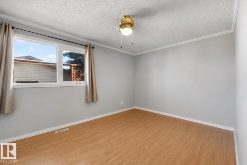 3908 41 Avenue Nw, Edmonton, AB 
