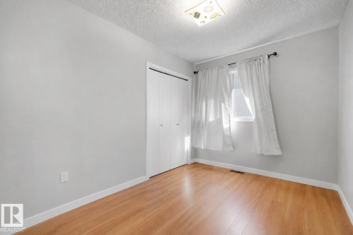 3908 41 Avenue Nw, Edmonton, AB 