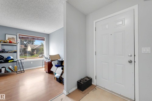 3908 41 Avenue Nw, Edmonton, AB 