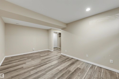 3908 41 Avenue Nw, Edmonton, AB 