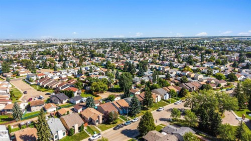 3908 41 Avenue Nw, Edmonton, AB 