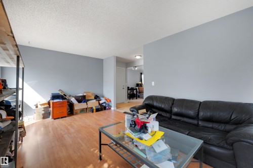 3908 41 Avenue Nw, Edmonton, AB 