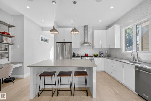 10937 130 Street Nw, Edmonton, AB 