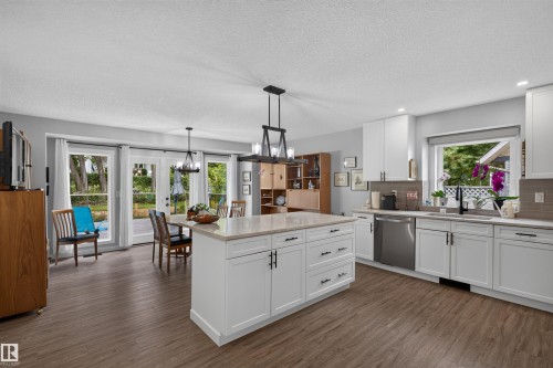 3 Hickory Crescent, Sherwood Park, AB 