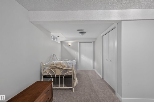 3 Hickory Crescent, Sherwood Park, AB 