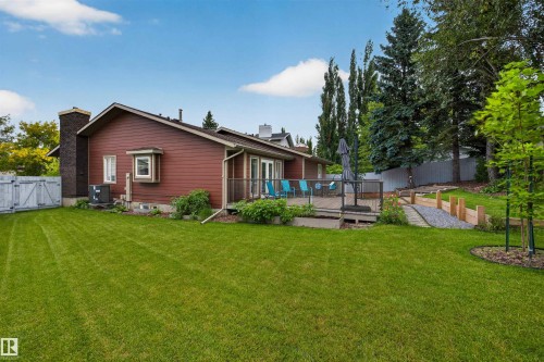 3 Hickory Crescent, Sherwood Park, AB 