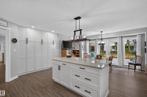 3 Hickory Crescent, Sherwood Park, AB 