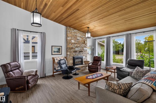 3 Hickory Crescent, Sherwood Park, AB 