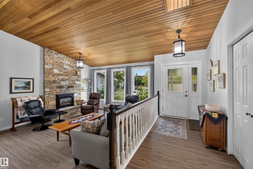 3 Hickory Crescent, Sherwood Park, AB 