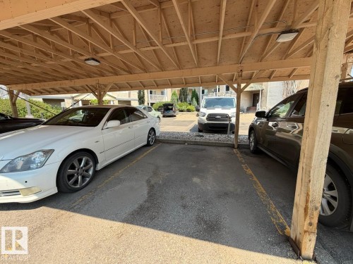 #312 11620 9A Av Nw, Edmonton, AB - Indoor Photo Showing Garage