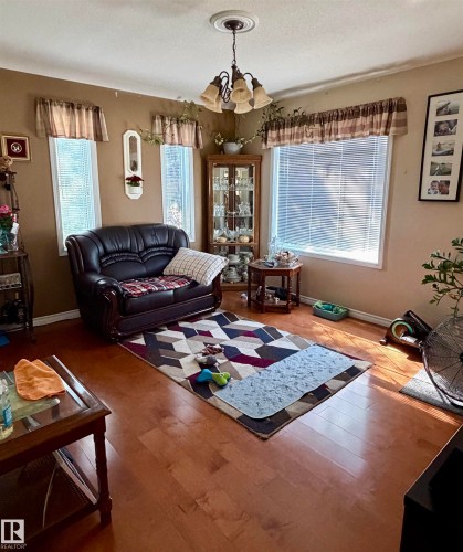13103 121 Street Nw, Edmonton, AB 