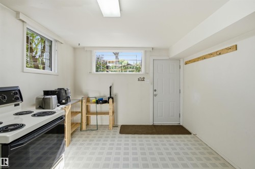 10138 74 Street Nw, Edmonton, AB 