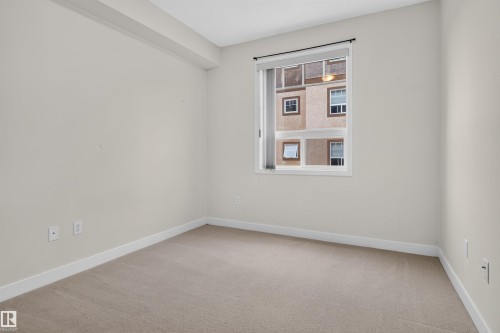 #212 2035 Grantham Ct Nw, Edmonton, AB - Indoor Photo Showing Other Room