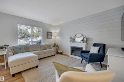 1325 CUNNINGHAM Drive SW  Edmonton, AB T6W 0R8