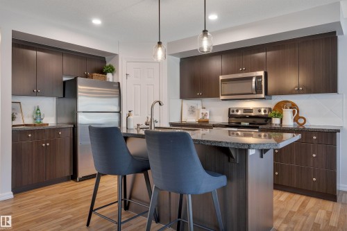 1325 Cunningham Drive Sw, Edmonton, AB 