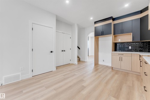 22932 80 Av Nw, Edmonton, AB 
