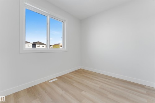 22932 80 Av Nw, Edmonton, AB 