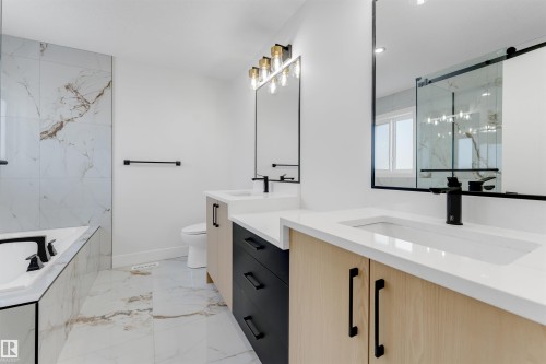 22932 80 Av Nw, Edmonton, AB 