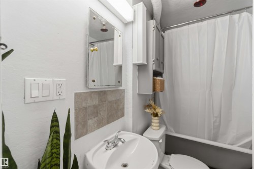 11220 84 Street Nw, Edmonton, AB 