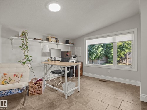 6804 94A Avenue Nw, Edmonton, AB 
