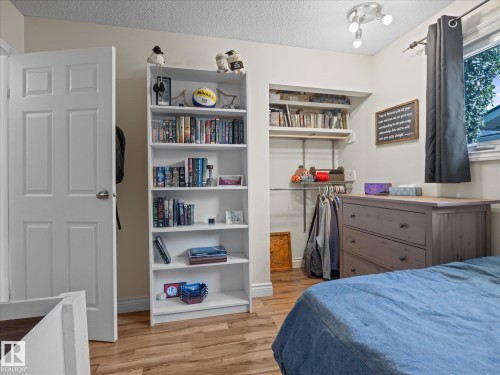 6804 94A Avenue Nw, Edmonton, AB 