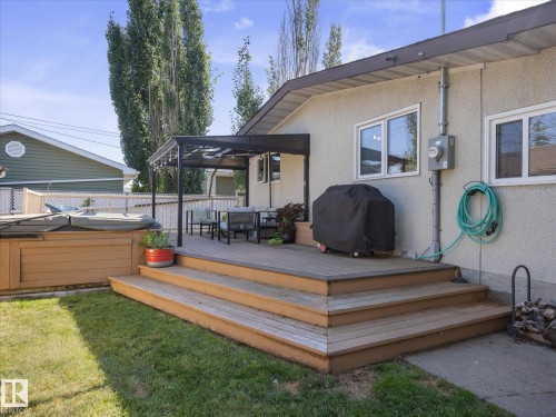 6804 94A Avenue Nw, Edmonton, AB 