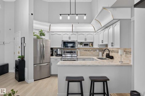 #405 5204 25 Av Nw, Edmonton, AB 